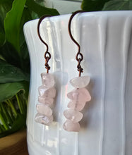 Load image into Gallery viewer, Rose Quartz chip earrings with antique copper hooks handmade
