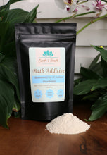 Load image into Gallery viewer, Bentonite Clay &amp; Bicarbonate Bath Additive with a small pile of mix