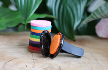 Load image into Gallery viewer, Essential oil car diffuser clip with coloured felt pads