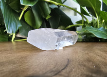 Load image into Gallery viewer, Clear Quartz Point