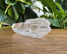 Load image into Gallery viewer, Clear Quartz Twin Point