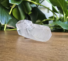Load image into Gallery viewer, Clear Quartz Twin Point