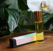 Load image into Gallery viewer, Earthy Essential Oil Blend Roller - 15ml