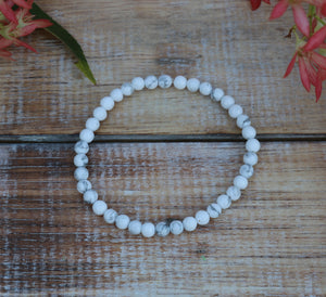 Howlite Bracelet - 4mm