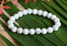 Load image into Gallery viewer, Howlite Bracelet - 8mm - A Grade