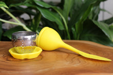 Load image into Gallery viewer, Coloured Silicone/Metal Teabag Strainer - Reusable