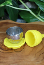 Load image into Gallery viewer, Coloured Silicone/Metal Teabag Strainer - Reusable