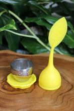 Load image into Gallery viewer, Coloured Silicone/Metal Teabag Strainer - Reusable