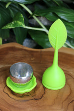 Load image into Gallery viewer, Coloured Silicone/Metal Teabag Strainer - Reusable