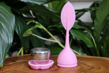 Load image into Gallery viewer, Coloured Silicone/Metal Teabag Strainer - Reusable