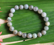 Load image into Gallery viewer, Labradorite Bracelet - 8mm A Grade