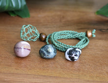 Load image into Gallery viewer, Seaweed Macrame Necklace + 3 Tumble Stones