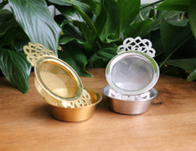 Load image into Gallery viewer, Shallow Lace Cup Strainer - Gold or Silver