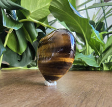 Load image into Gallery viewer, Tiger Eye Heart
