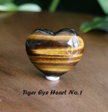 Load image into Gallery viewer, Tiger Eye Heart