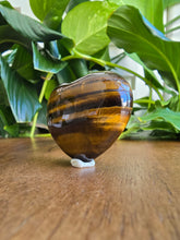 Load image into Gallery viewer, Tiger Eye Heart