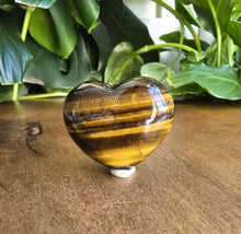 Load image into Gallery viewer, Tiger Eye Heart