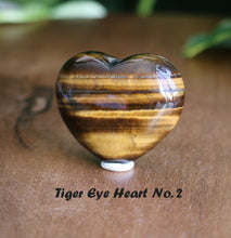 Load image into Gallery viewer, Tiger Eye Heart