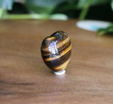 Load image into Gallery viewer, Tiger Eye Heart