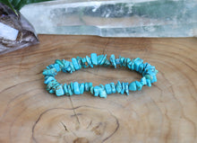 Load image into Gallery viewer, Turquoise Chip Bracelet