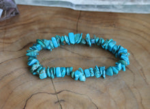 Load image into Gallery viewer, Turquoise Chip Bracelet