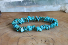 Load image into Gallery viewer, Turquoise Chip Bracelet